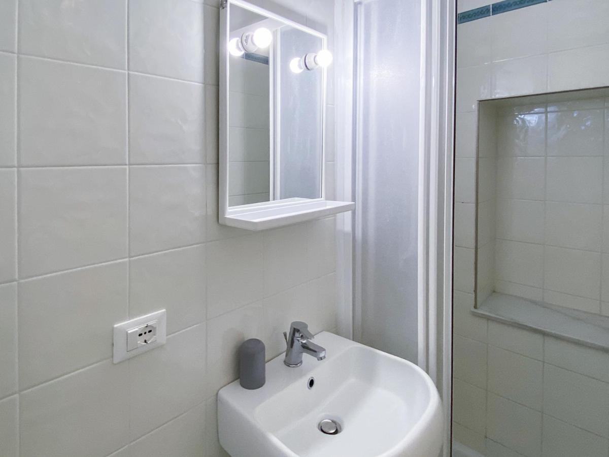 Viadeibanchi Hotell Riomaggiore Exteriör bild